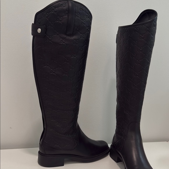 Gucci Black Over the Knee Boots Sleek Design - Picture 1 of 14